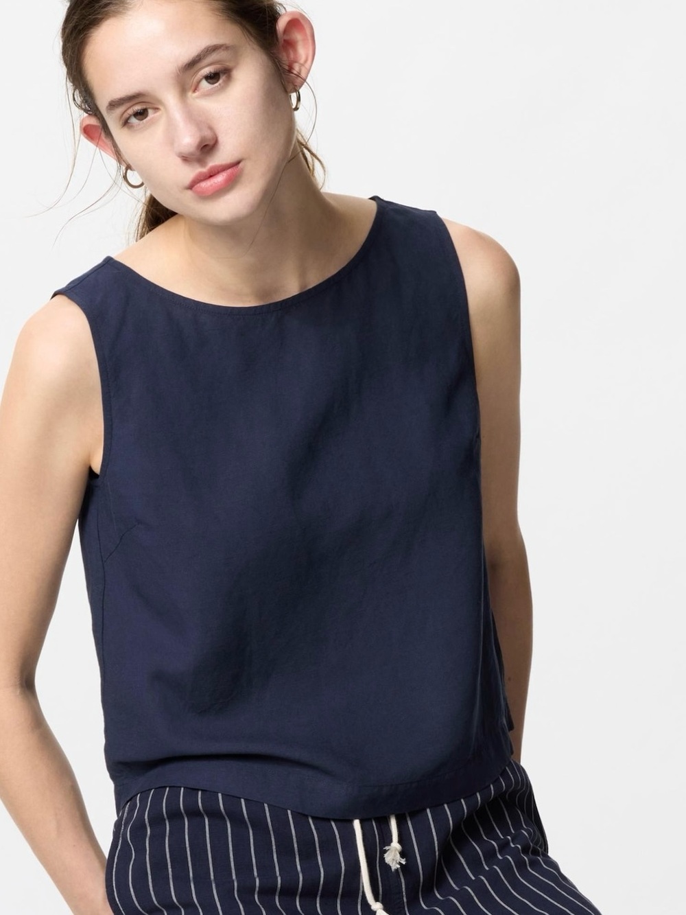 Uniqlo Navy Sleeveless Boatneck Linen Blend Shell Top sz S